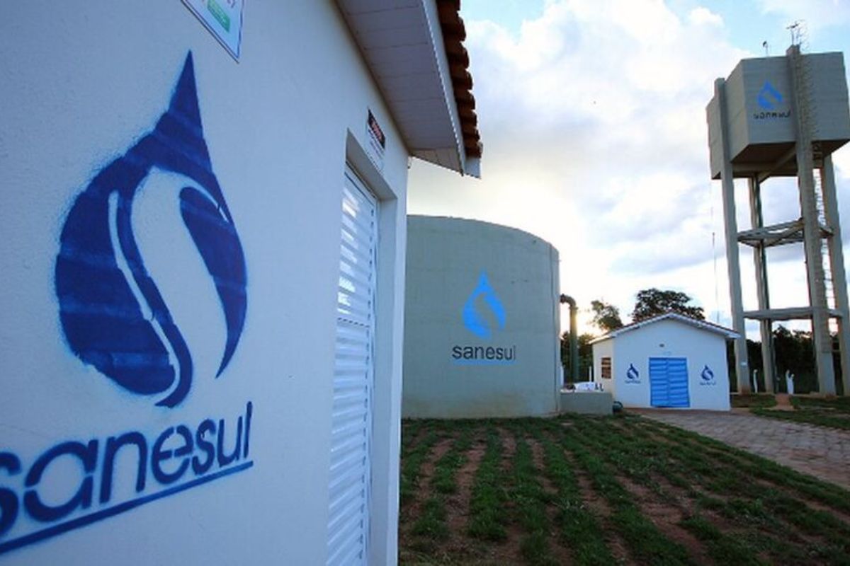 Você está visualizando atualmente SEM PROVA: Sanesul abre processo seletivo e salário é R$ 3,7 mil