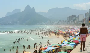 Leia mais sobre o artigo TURISMO: Brasileiros injetarão R$ 148 bi economia durante o verão