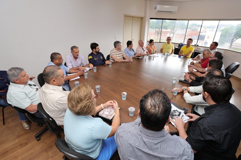 No momento, você está visualizando DOURADOS: Marçal reúne secretariado no primeiro dia de trabalho e cobra ações