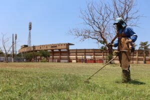 Leia mais sobre o artigo Escolas, postos de saúde e espaços públicos de Dourados recebem mutirão de limpeza