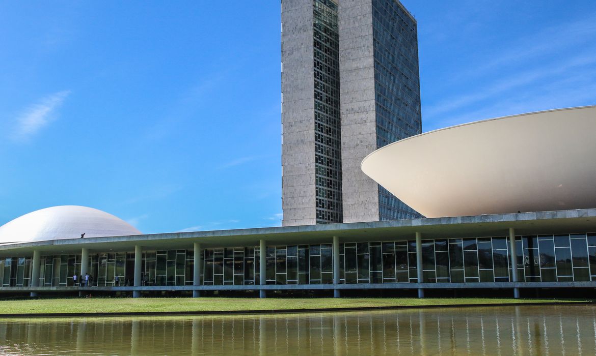 No momento, você está visualizando Congresso retoma atividades com foco na economia e discussões sobre pautas prioritárias