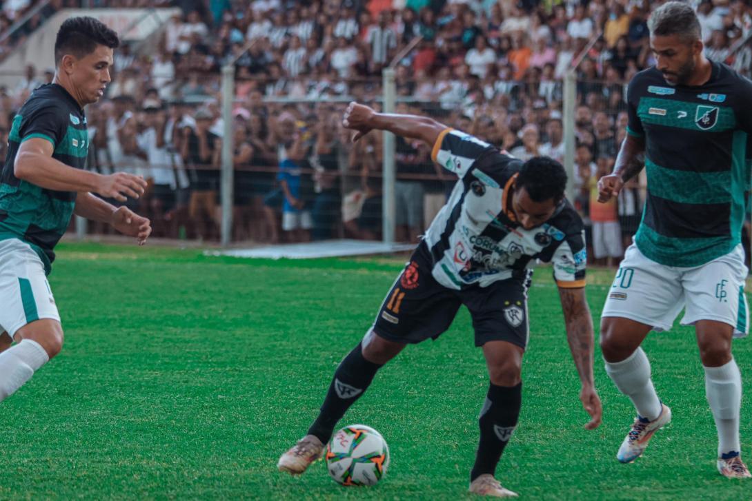 No momento, você está visualizando Corumbaense vence e assume a liderança do Campeonato Estadual