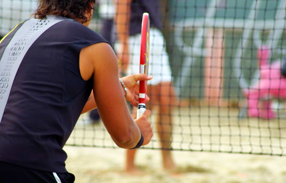 No momento, você está visualizando Prefeitura de Dourados e UFGD oferecem vagas para adolescentes em projeto de Beach Tennis