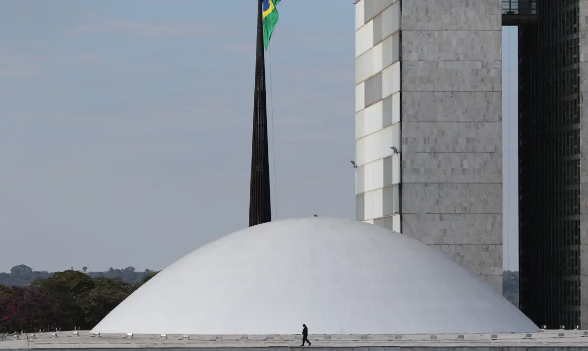 No momento, você está visualizando Senado aprova liberação de até R$ 4,6 bi em emendas bloqueadas