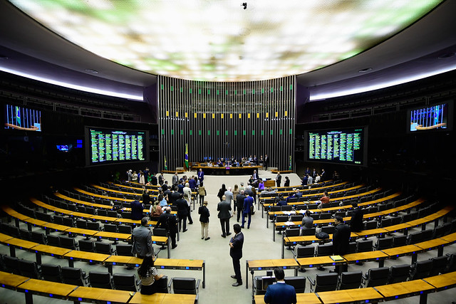 No momento, você está visualizando Governo deve apresentar ao Congresso nesta terça-feira projeto para isenção do IR para quem ganha até R$ 5 mil