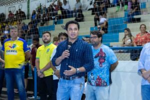 Leia mais sobre o artigo Prefeitura de Naviraí abre a 13ª Copa de Futsal Masculino; FC Bronzatti estreia com vitória