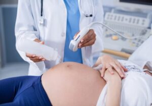 Leia mais sobre o artigo OMS: 300 mil mulheres morrem anualmente em razão de gravidez ou parto no mundo