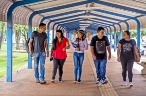 Leia mais sobre o artigo Primeira do Brasil com cotas indígenas em todos os cursos, UEMS promove cidadania e transforma vidas