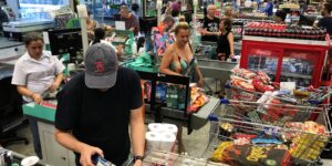 Leia mais sobre o artigo Alta dos alimentos pressiona, mas avanço da renda segura expectativas de inflação, aponta FGV