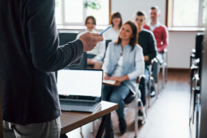 Leia mais sobre o artigo Alunos de cursinhos populares irão receber bolsa de R$ 200 por mês
