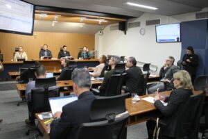 Leia mais sobre o artigo AUDIÊNCIA PÚBLICA NA ALEMS: Governo informa aplicação de R$ 662 milhões na área da Saúde
