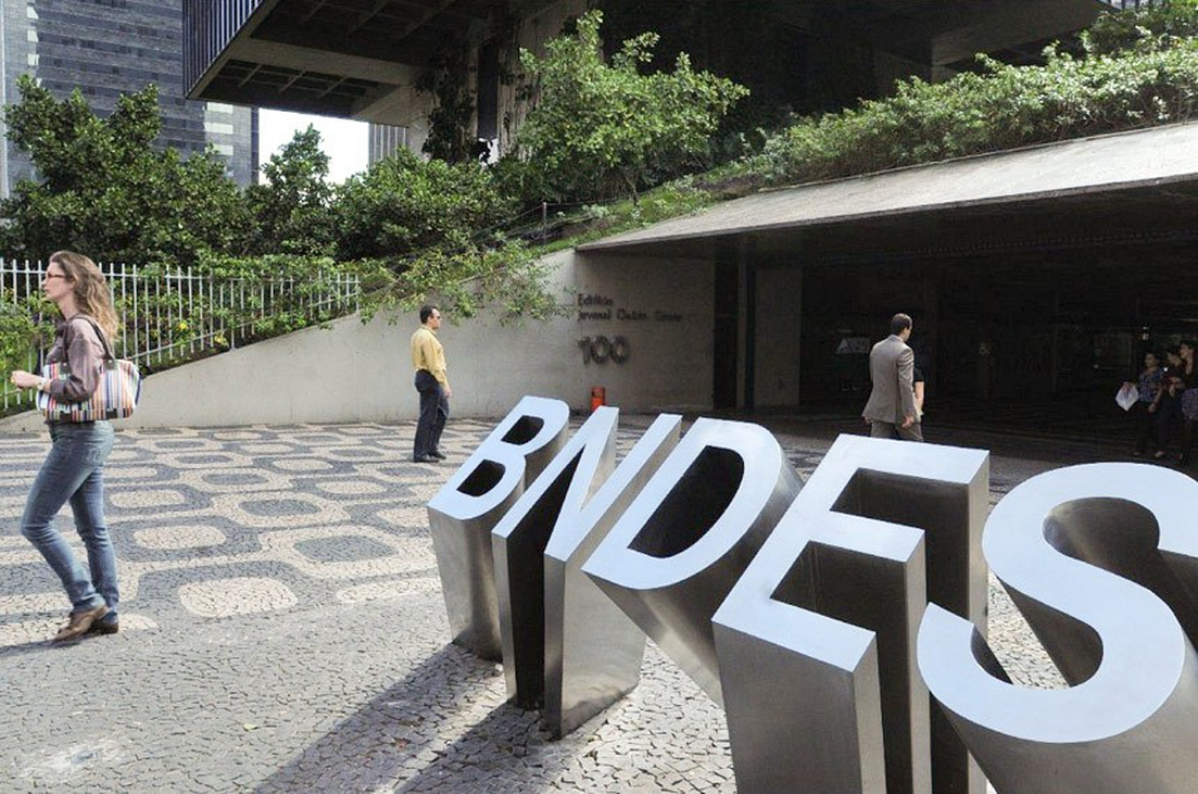 No momento, você está visualizando BNDES impulsiona criação de 2,3 milhões de empregos no Brasil, diz relatório do banco