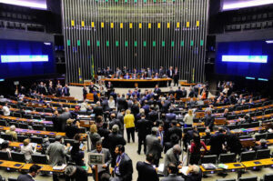 Leia mais sobre o artigo Câmara aprova urgência de PL que inclui facções em atos de terrorismo