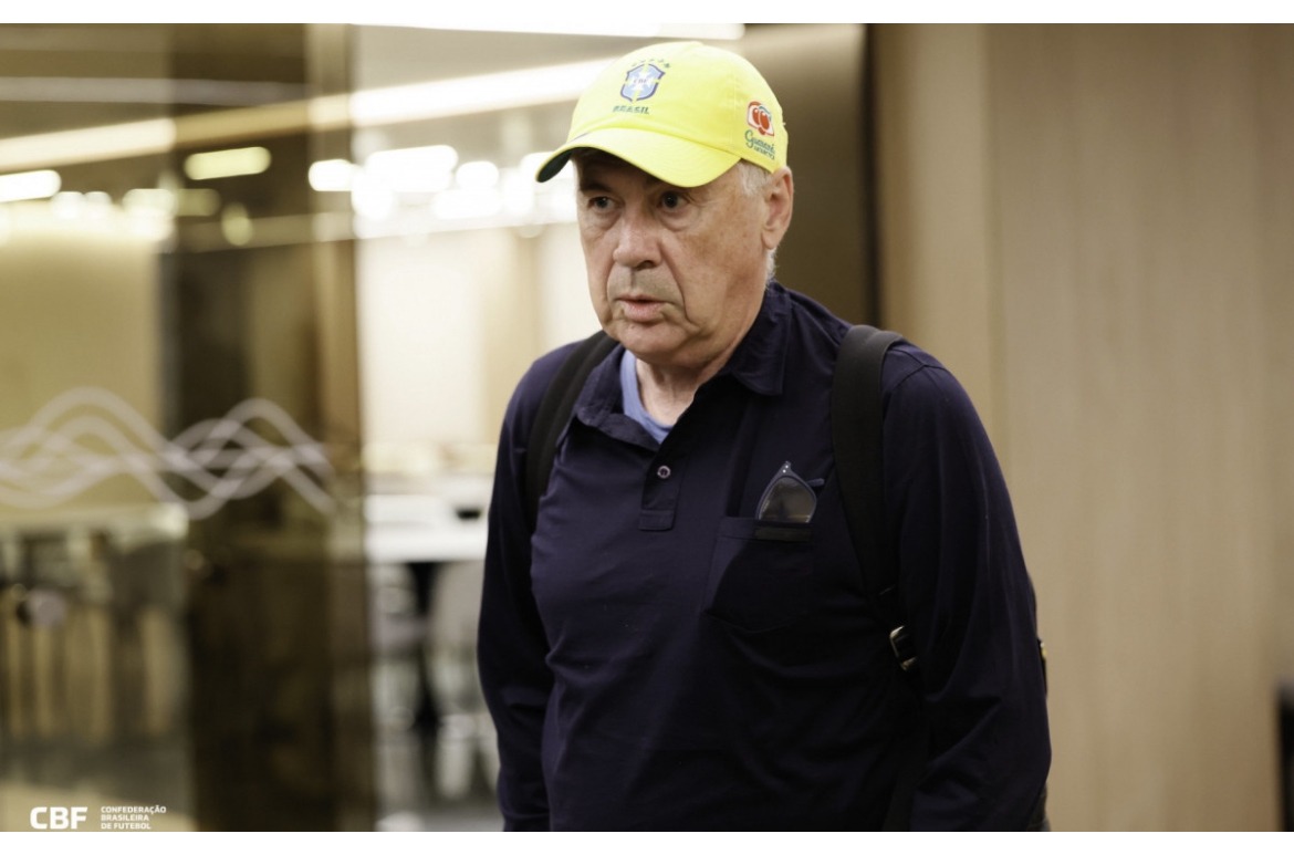 No momento, você está visualizando Carlo Ancelotti desembarca no Brasil e anuncia convocação da Seleção