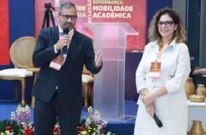 Leia mais sobre o artigo Fórum Nacional começa na UEMS com reitores de todo o Brasil