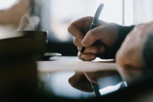 Leia mais sobre o artigo Concursos públicos em MS abrem mais de 700 vagas com salários de até R$ 11 mil