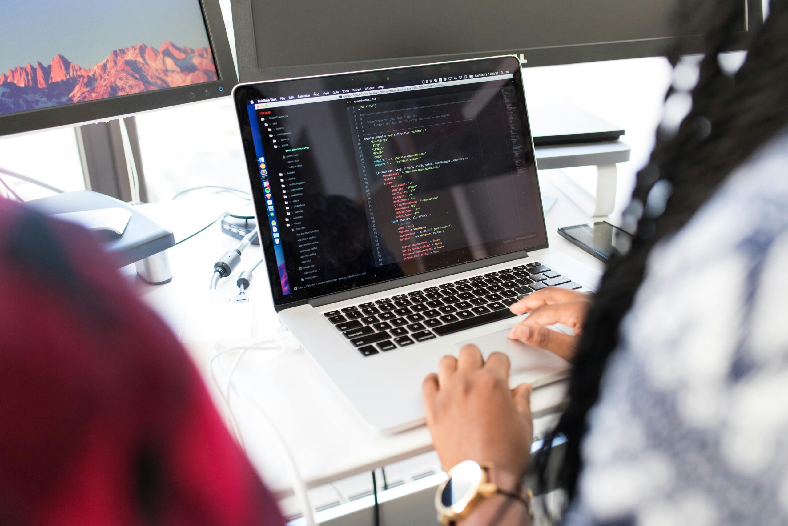 No momento, você está visualizando MCTI vai abrir 10 mil vagas para formação de programadores, e ainda receberão por isso
