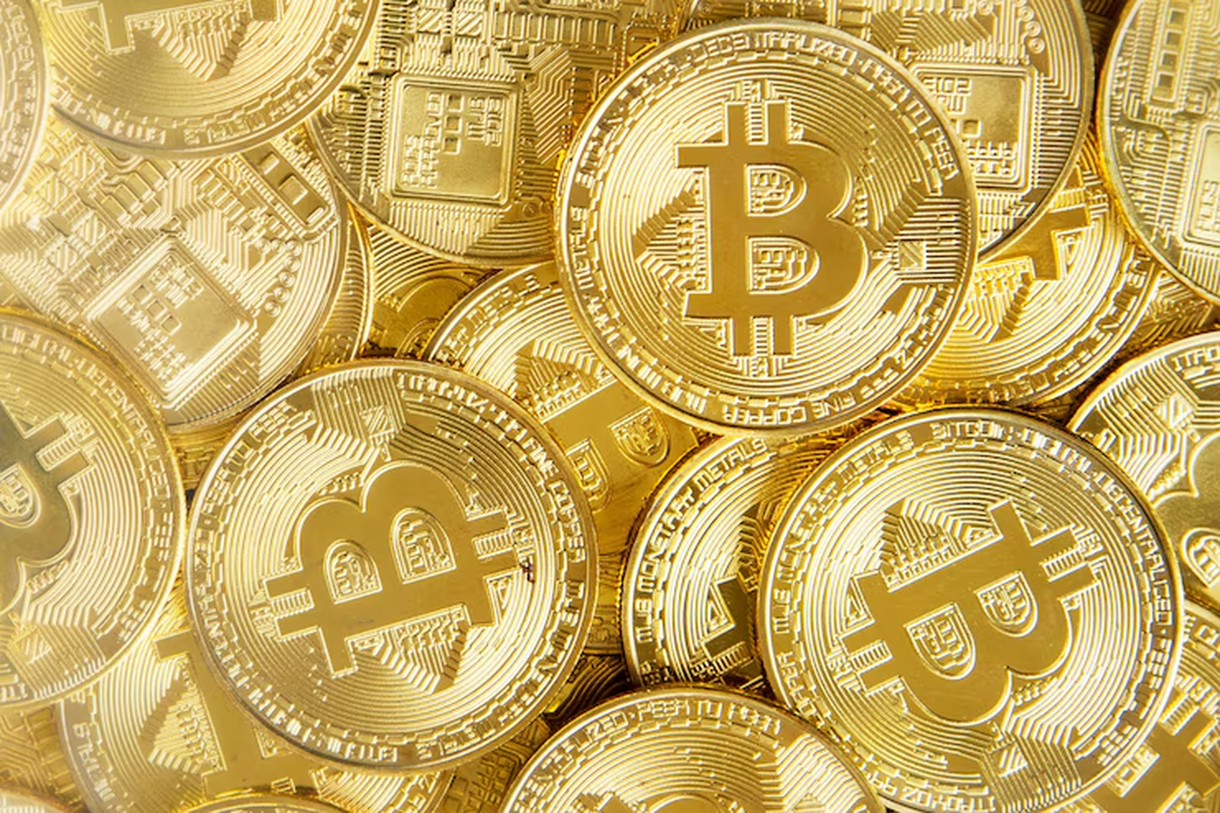 No momento, você está visualizando GLOBAL: O que esperar para o Bitcoin com o ouro rondando máximas históricas