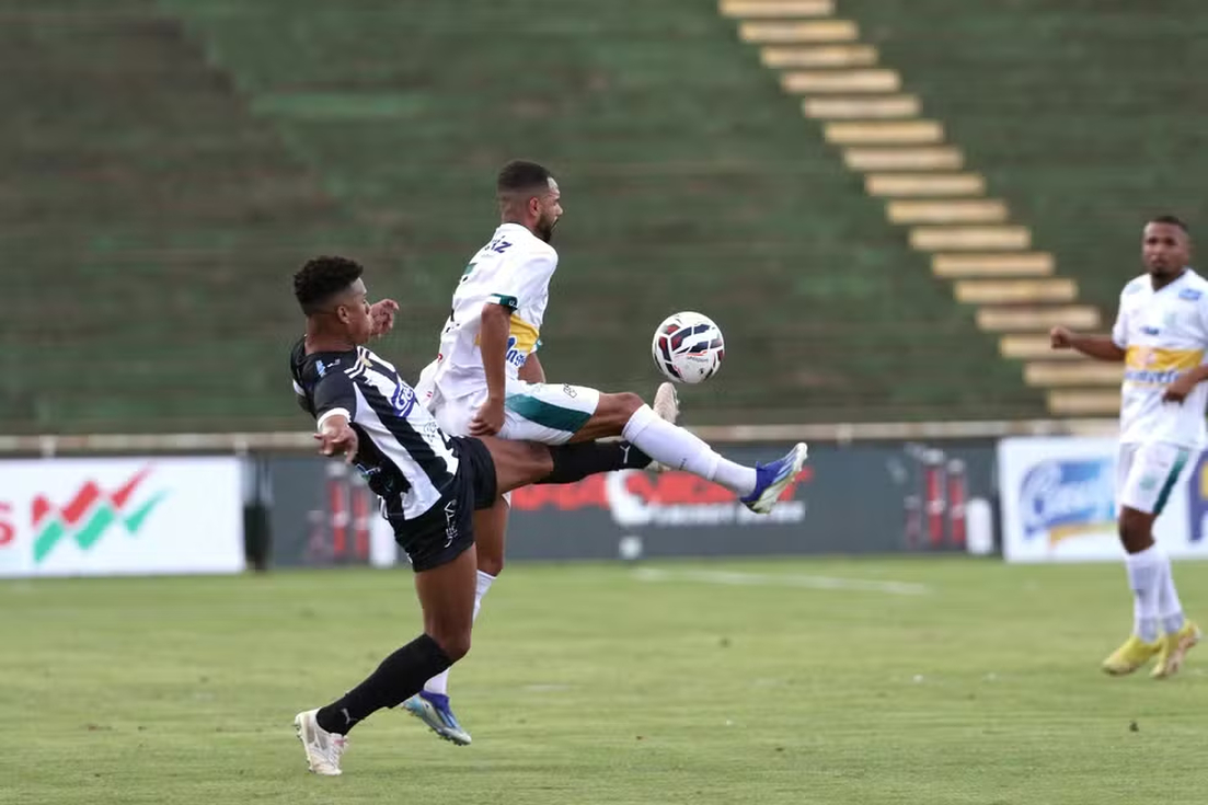 No momento, você está visualizando Operário vira sobre o Uberlândia e conquista primeira vitória na Série D