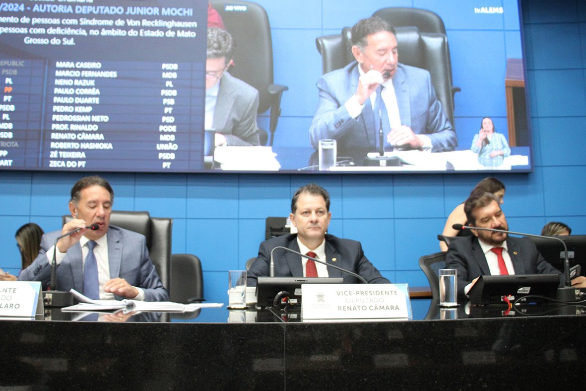 No momento, você está visualizando ALEMS: Frente Parlamentar monitora caso e sugere regionalização de status livre de gripe aviária