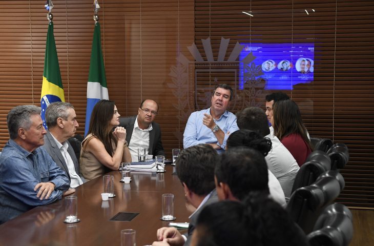 No momento, você está visualizando MUNICIPALISMO: Prefeito de Naviraí e vereadores apresentam ao Governo do Estado projetos estruturantes para o município