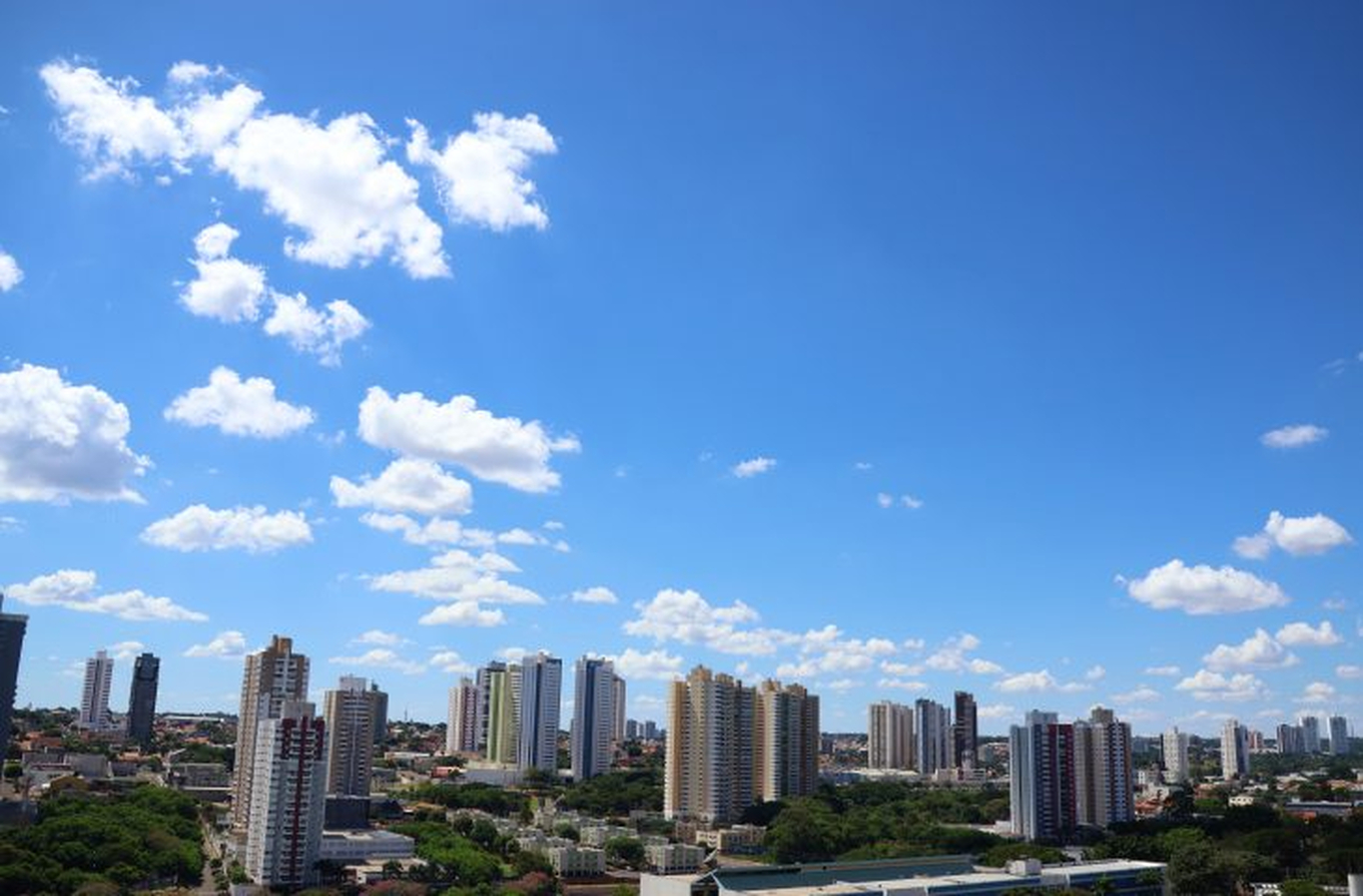 No momento, você está visualizando TEMPO: Sol predomina nesta terça em MS, mas chuvas isoladas podem ocorrer