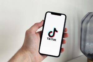 Leia mais sobre o artigo Tiktok lança recurso de meditação para você “se desligar” à noite