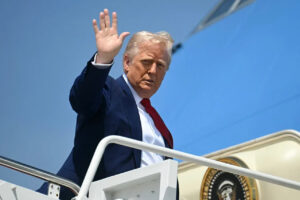 Leia mais sobre o artigo Trump está prestes a aceitar avião de luxo oferecido pelo Catar, afirma imprensa americana