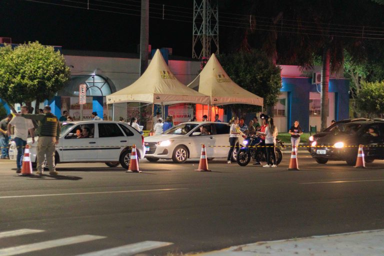 No momento, você está visualizando “Drive Thru de Vacinação Noturna” aplica 560 doses, supera expectativas da GMS e agrada a população