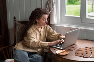 Leia mais sobre o artigo 6 melhores apps e sites para escrever seu primeiro livro