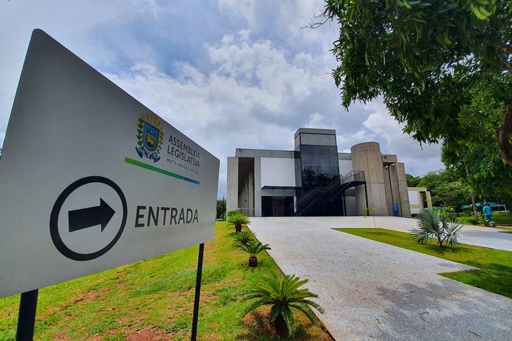 No momento, você está visualizando ALEMS: Início de julho tem duas sessões solenes, reuniões e missa