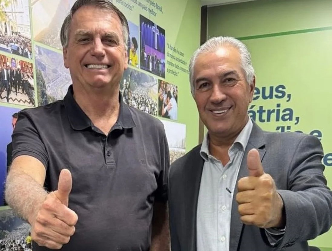 No momento, você está visualizando ELEIÇÕES 2026: Bolsonaro pode vir a MS assinar filiação de Reinaldo e aliados ao PL