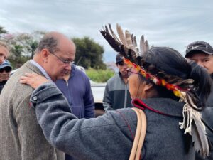 Leia mais sobre o artigo Com parceria do Governo de MS, aldeias de Dourados são contempladas com 2 caminhões-pipa
