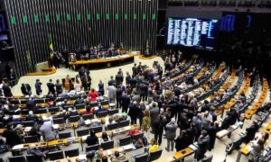 Leia mais sobre o artigo Congresso derruba veto de Lula, e Fundo Partidário deve ter acréscimo de R$ 164,8 milhões