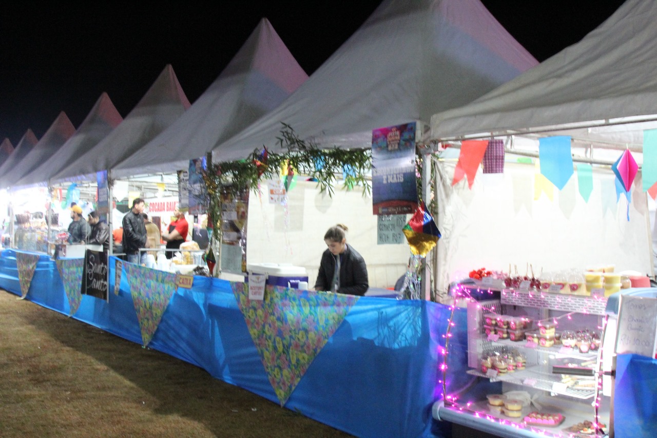 No momento, você está visualizando Prefeitura divulga lista de comerciantes selecionados para Festa Junina de Dourados