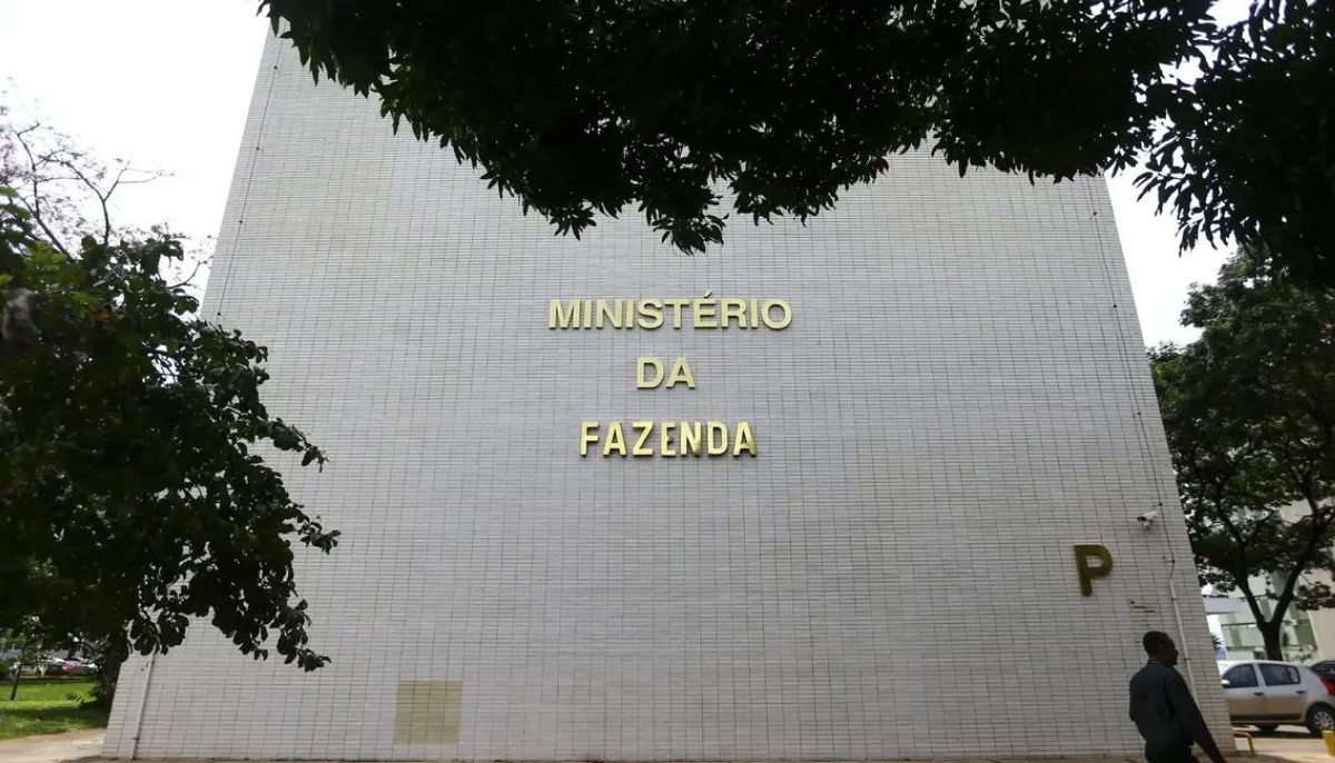 No momento, você está visualizando Governo publica conjunto de medidas alternativas ao IOF; veja mudanças