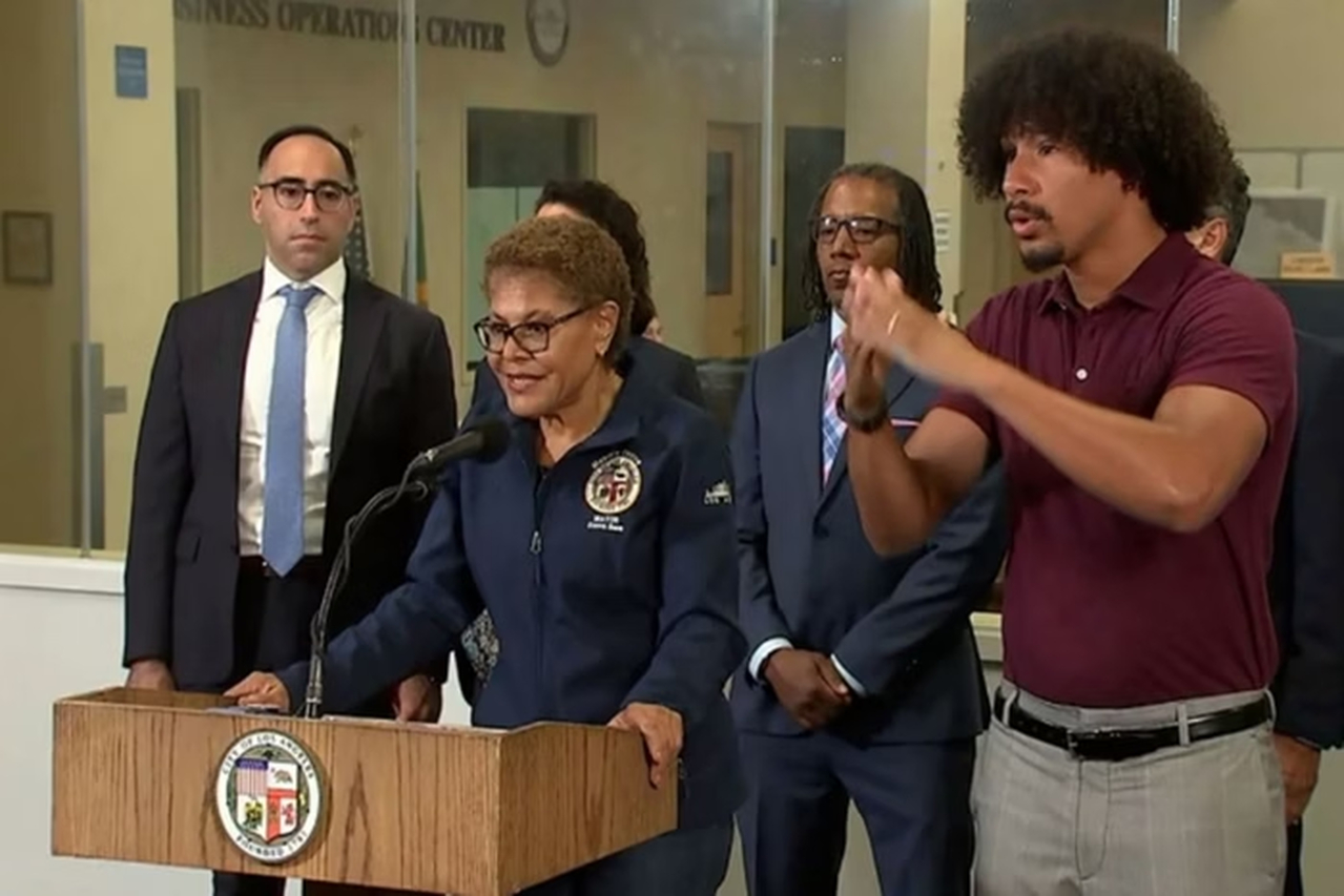 No momento, você está visualizando Prefeita de Los Angeles impõe toque de recolher e declara emergência local