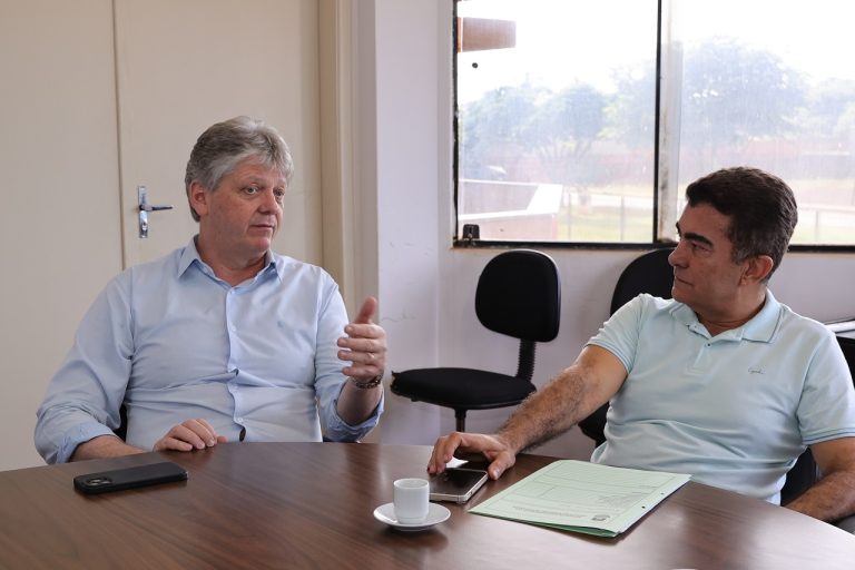 No momento, você está visualizando Prefeito alinha com Governo do Estado projetos essenciais para Dourados