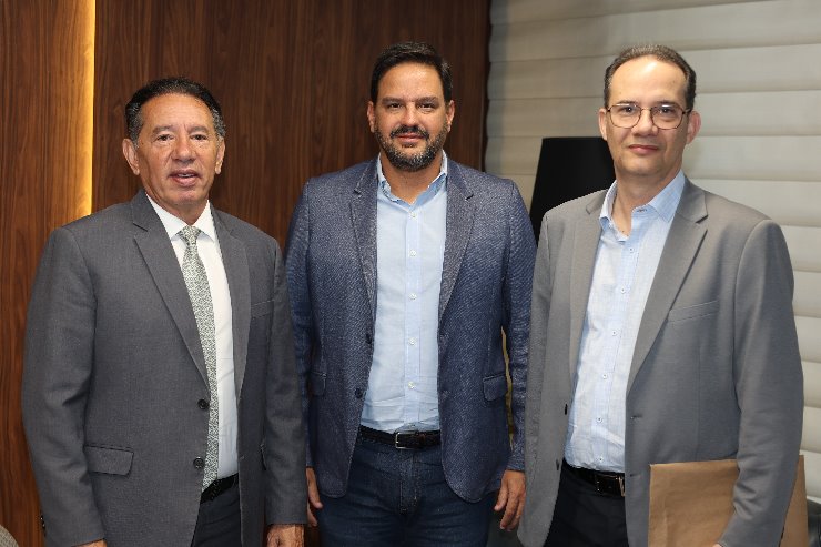 No momento, você está visualizando ALEMS: Gerson Claro recebe diretoria da Motiva e convoca reunião com comissão da BR-163