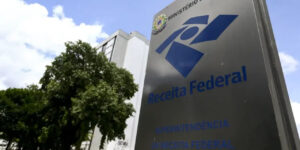 Leia mais sobre o artigo Receita paga 2º lote da restituição do Imposto de Renda 2025 ; veja quem recebe