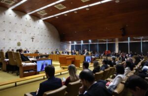 Leia mais sobre o artigo STF define que redes podem ser responsabilizadas por postagens de terceiros após notificação extrajudicial