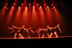 Leia mais sobre o artigo Evento reúne apresentações de ginástica e espetáculo de dança no teatro Glauce Rocha