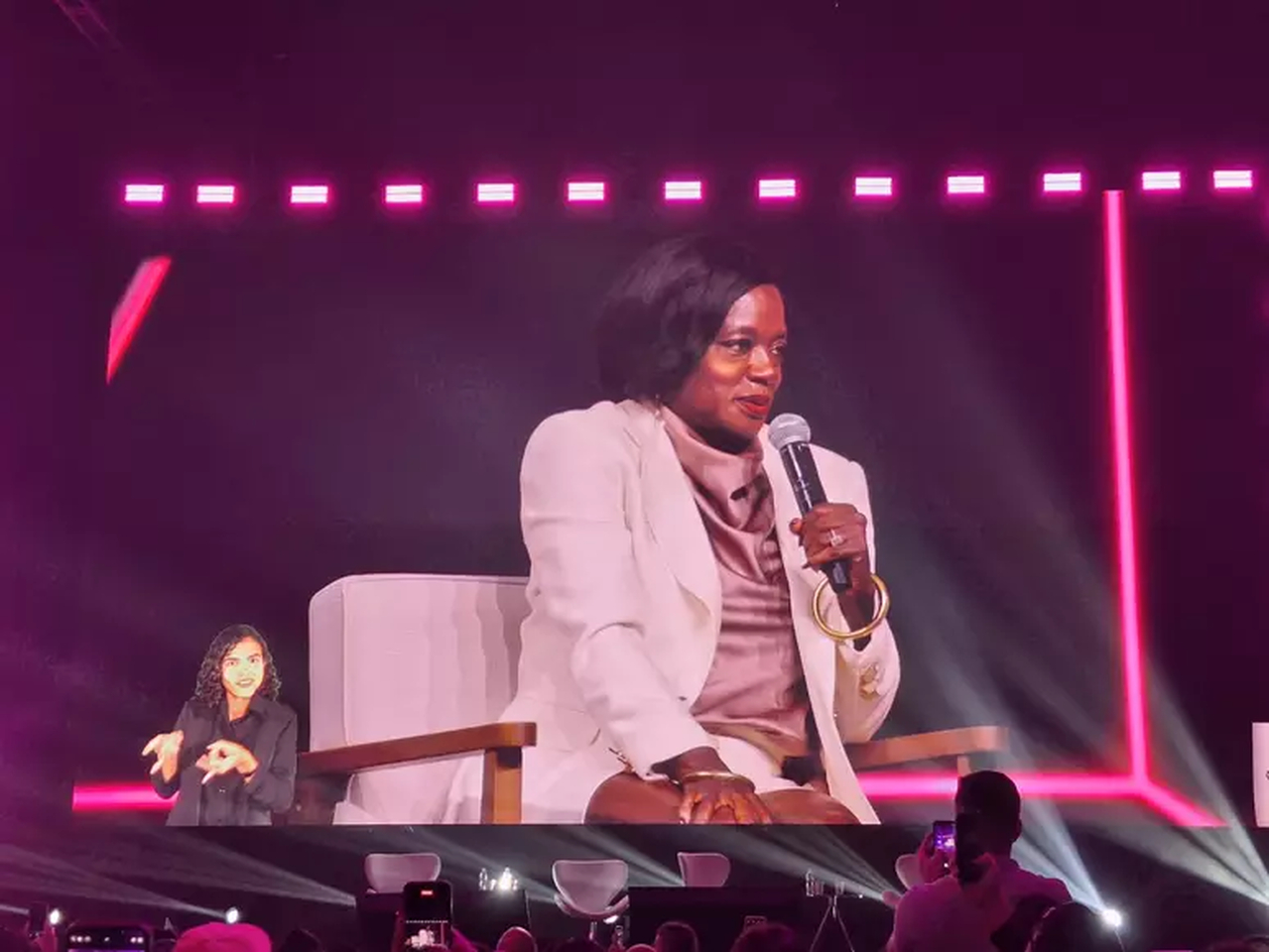 No momento, você está visualizando EVENTO TEC: Viola Davis emociona VTEX Day com lições de coragem, propósito e liderança