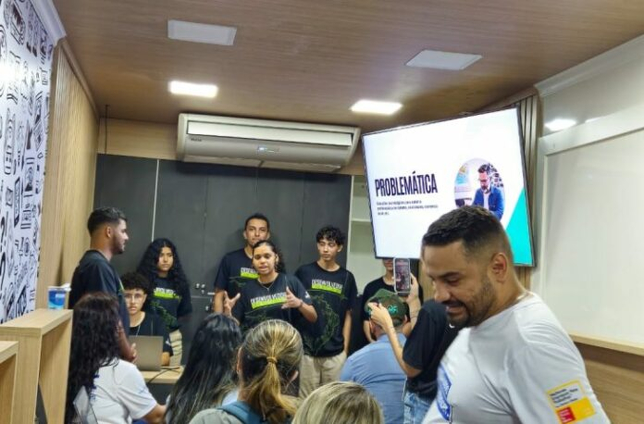 No momento, você está visualizando Alunos do Voucher Desenvolvedor criam soluções digitais para Aquidauana durante o Pantanal Tech