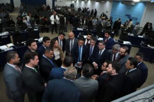 Leia mais sobre o artigo Vereadores votam criação do Banco de Emprego para Juventude e Política de Atendimento ao Cidadão