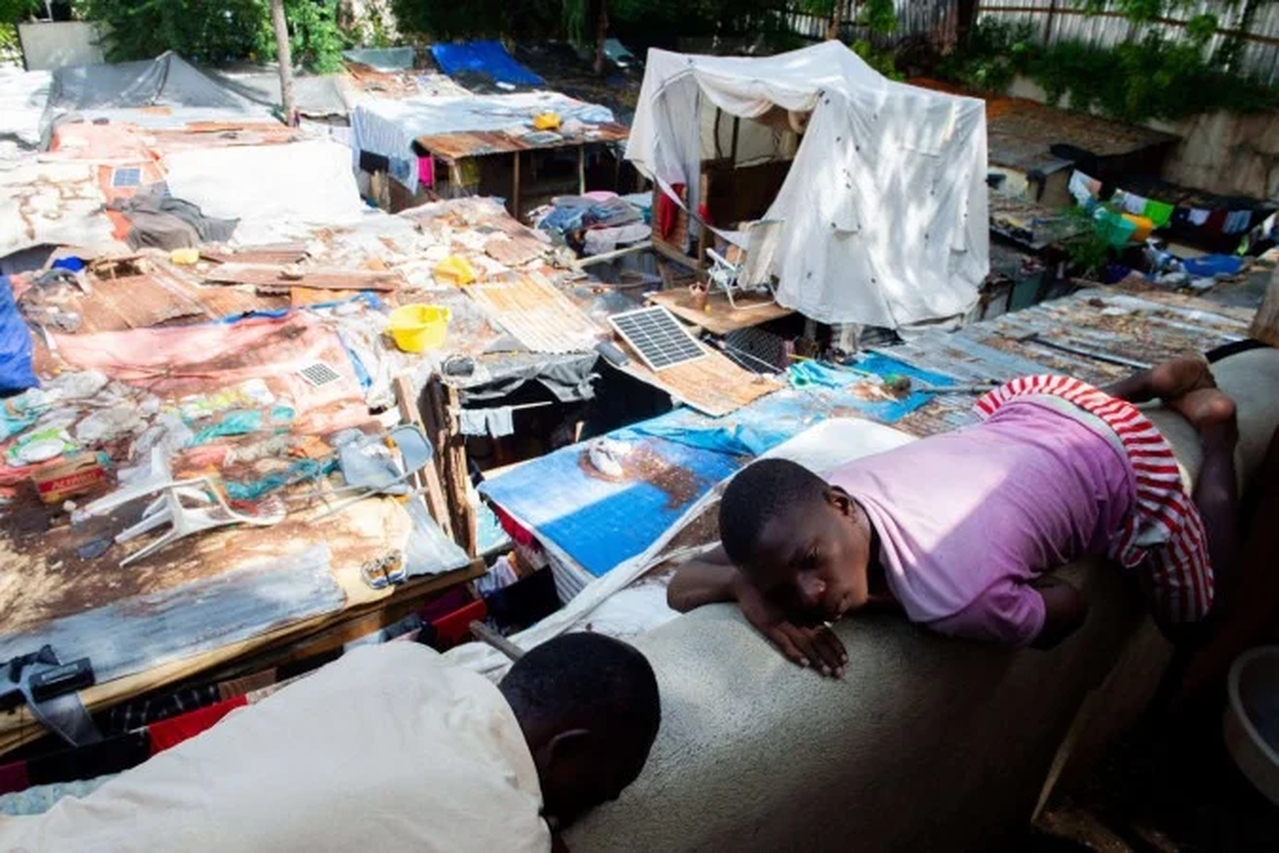 No momento, você está visualizando Crime controla 90% da capital do Haiti, diz ONU