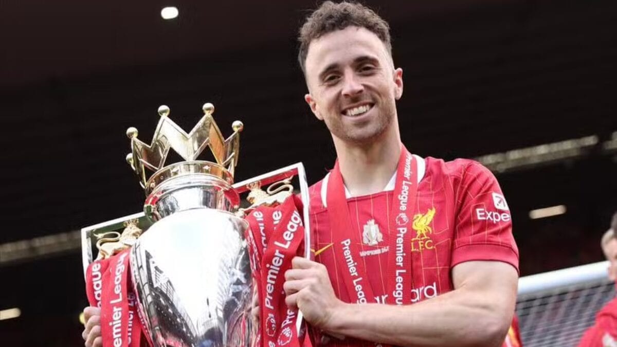 No momento, você está visualizando Diogo Jota, do Liverpool, morre em acidente de carro na Espanha