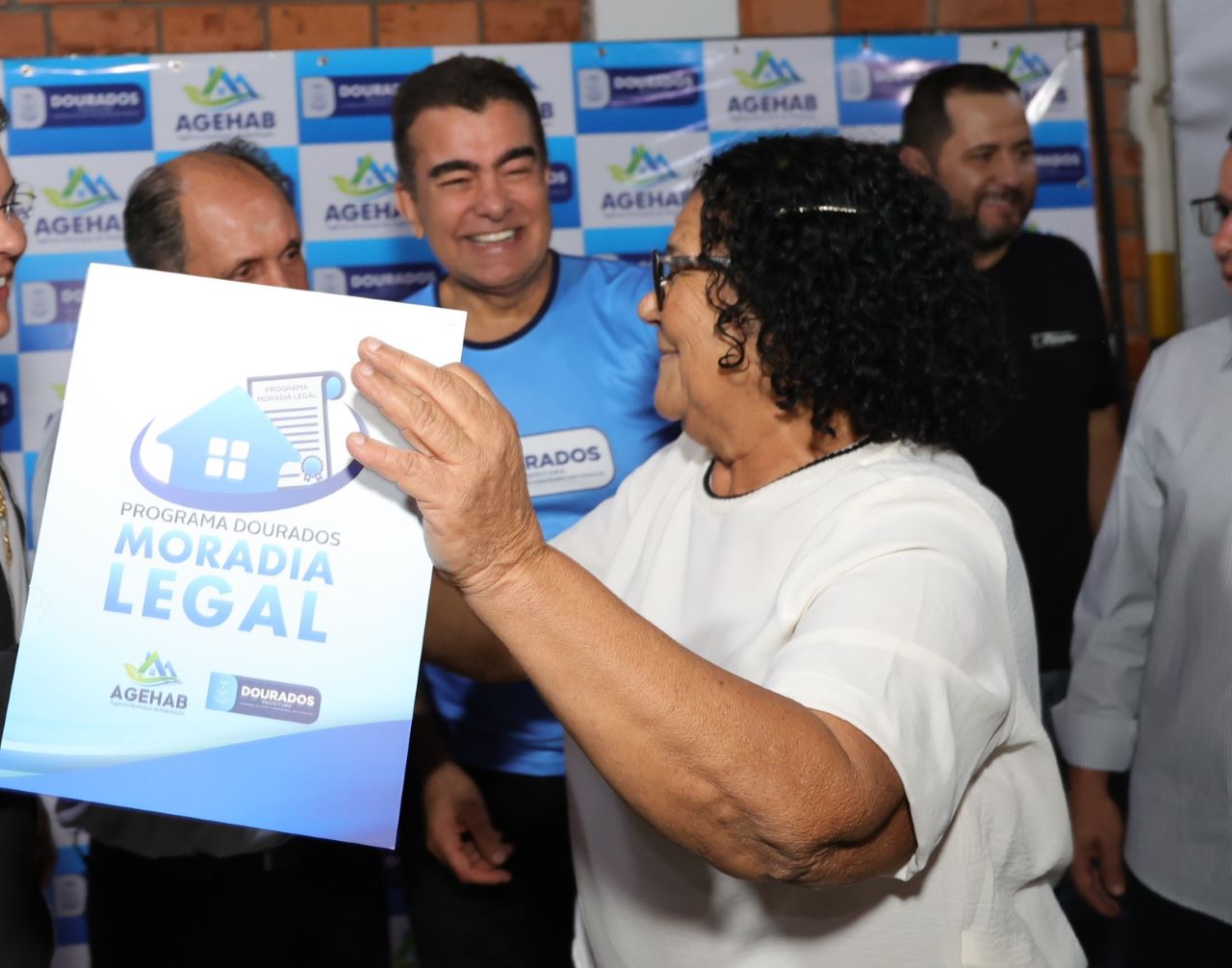 No momento, você está visualizando Prefeitura entrega 250 títulos de regularização fundiária no Santa Felicidade