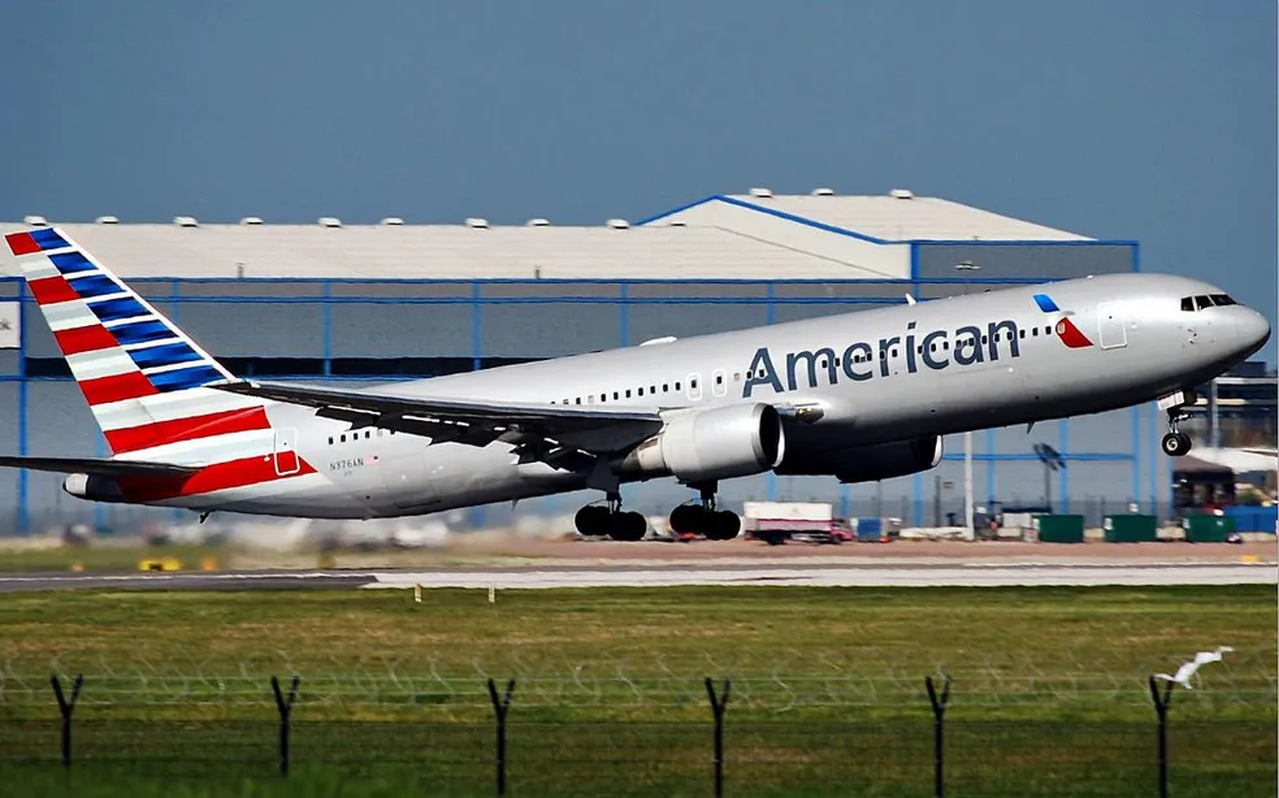 No momento, você está visualizando TARIFAÇO DE TRUMP: Companhias aéreas dos EUA podem ter mais a perder que a Embraer