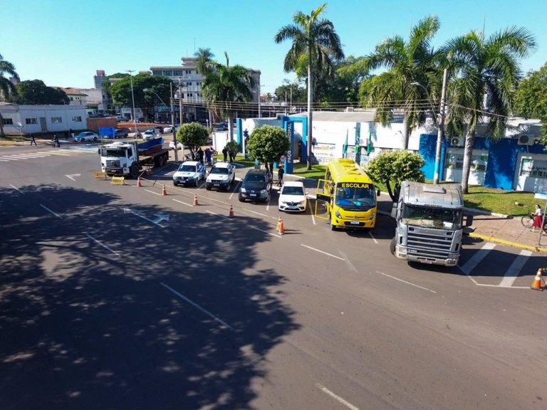 No momento, você está visualizando Gestão “Compromisso com o Futuro” entrega veículos doados por órgãos federais e estaduais para reforçar serviços municipais